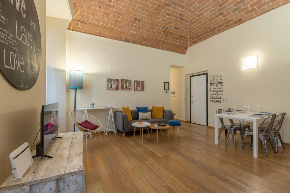 Residenza Storica 18 min Di Treno Per Firenze Apartment in Prato