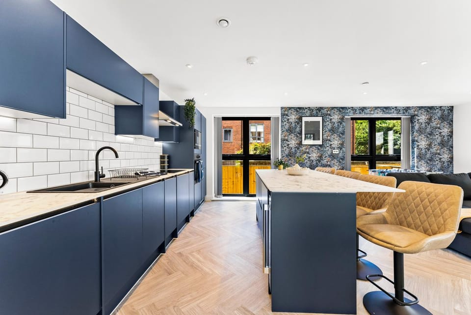 Contemporary Leeds Apartment - Free Parking Apartment in Leeds