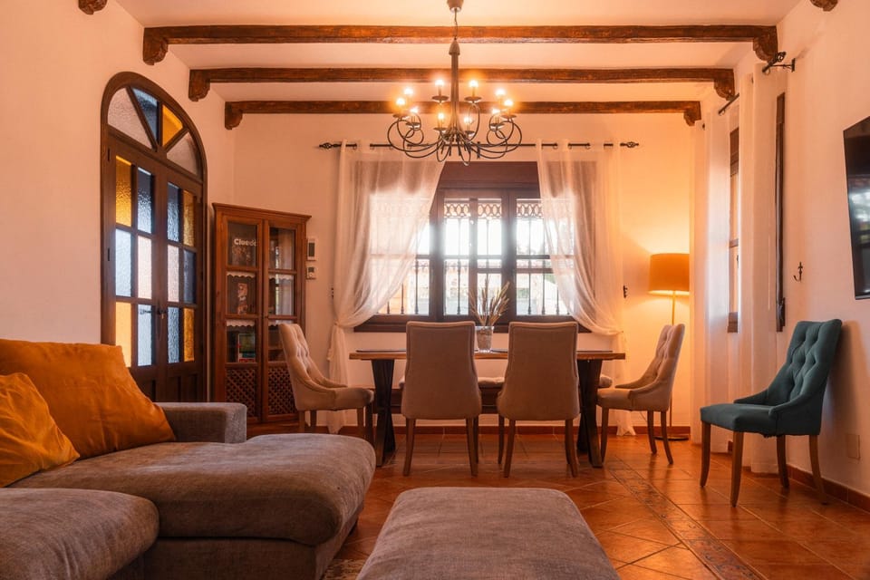 Communal lounge/ TV room, Living room