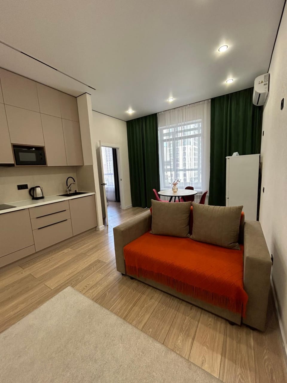 Комфортная квартира в районе Хан Шатыра Apartment in Kazakhstan