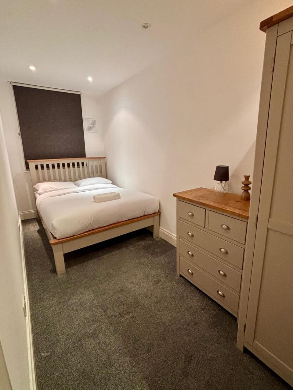 Sleep 12 in Brixton - 15 mins from Station BT4 Apartment in London