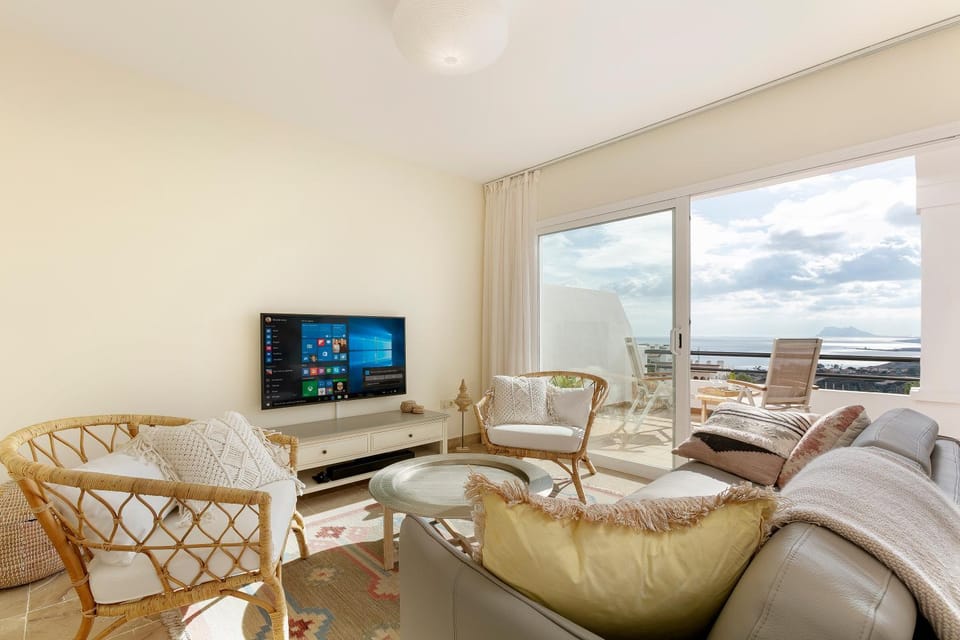 TV and multimedia, Living room, Seating area