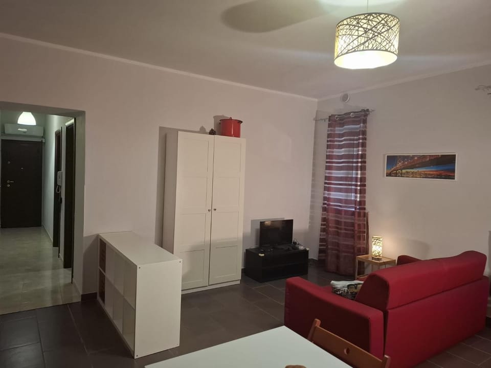 Bed, Living room, wardrobe