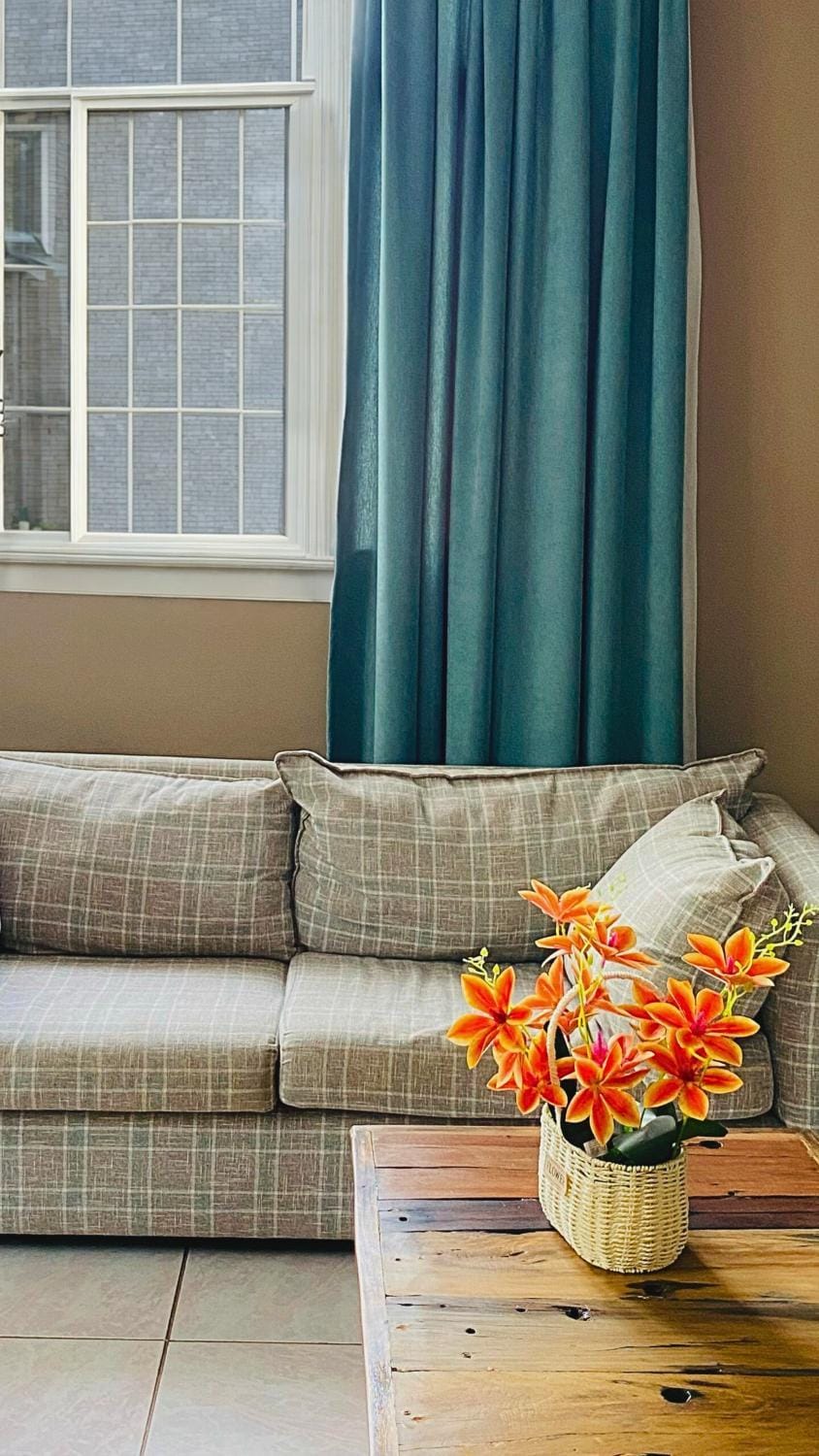 Living room, Decorative detail, Seating area
