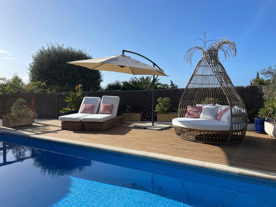 Balcony/Terrace, Swimming pool