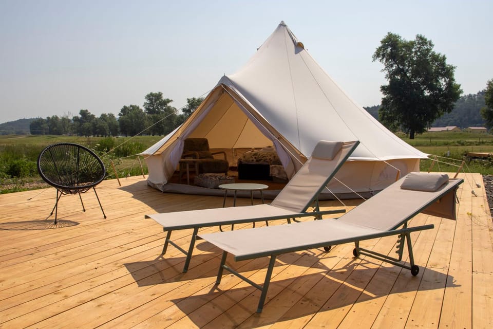 Glamping Jezeroooo Lipence Campground/ 
RV Resort in Prague