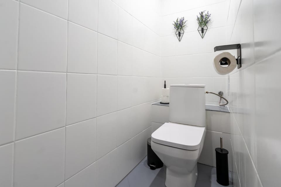 Toilet, Bathroom