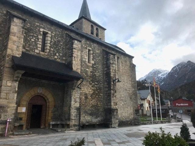 Lovely Duplex with Beatiful views in Panticosa Apartment in Aragon