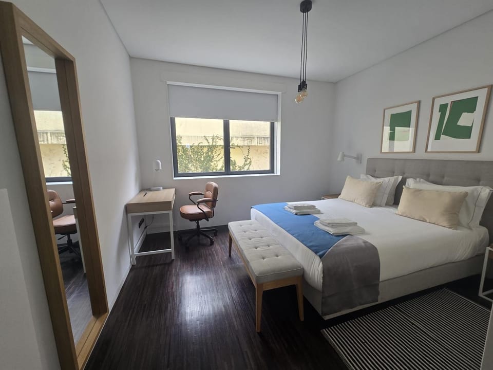Seating area, Bedroom