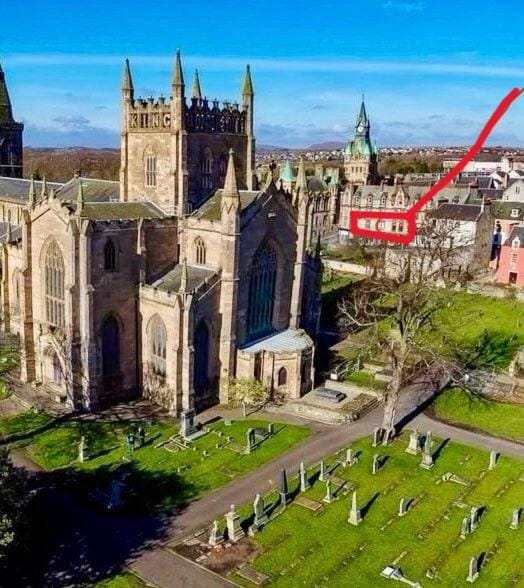 Carvetii - Abbey View, 1st Floor Flat, City Centre Apartment in Dunfermline