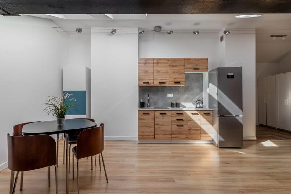 Kitchen or kitchenette, Dining area, minibar, oven, pet friendly, stove