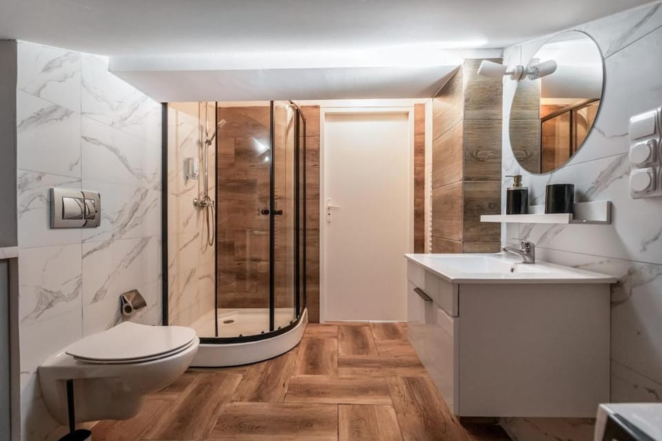 Shower, Bathroom, Bath, towels