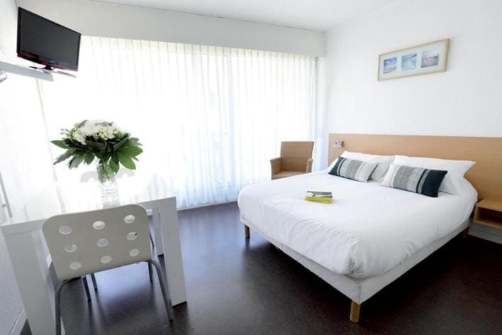 STUDIOS LE FOURNADET à 50 m des thermes les Ecureuils Apartment in Dax