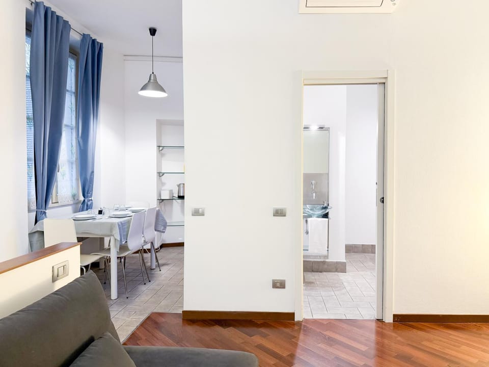 Kitchen or kitchenette, Living room, Photo of the whole room, Seating area, Dining area, air conditioner