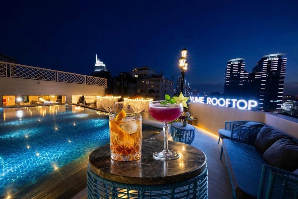 Night, Food and drinks, Pool view, Swimming pool, Drinks, Alcoholic drinks