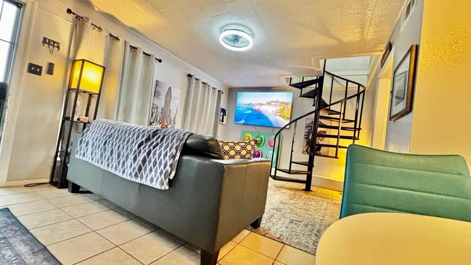 Urban affordable staycation Apartment in Harris County