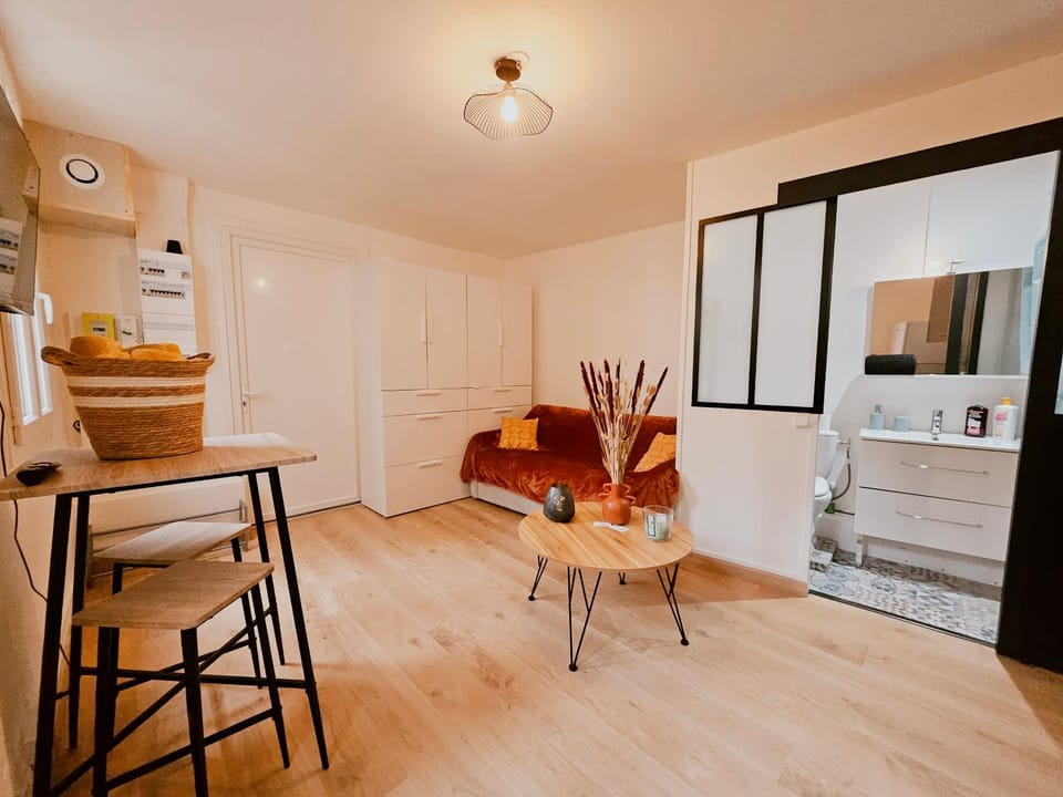 Studio au calme proche centre Apartment in Angoulême