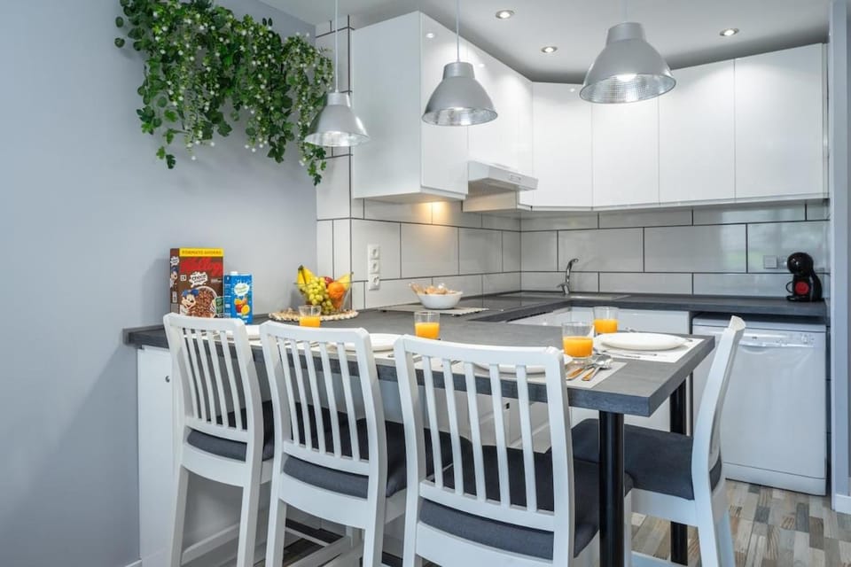 SalouRoyalCenterPoolRelax2bedPortAventuraAA12 Apartment in Salou