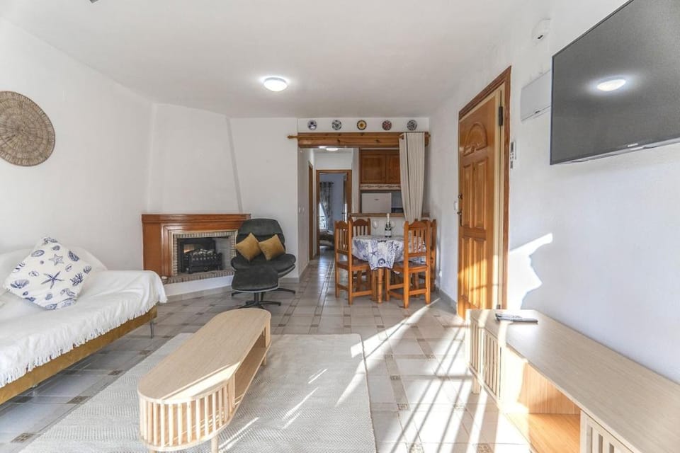 Bright & Spacious 2 Bedroom apartment Villamartin Apartment in Vega Baja del Segura