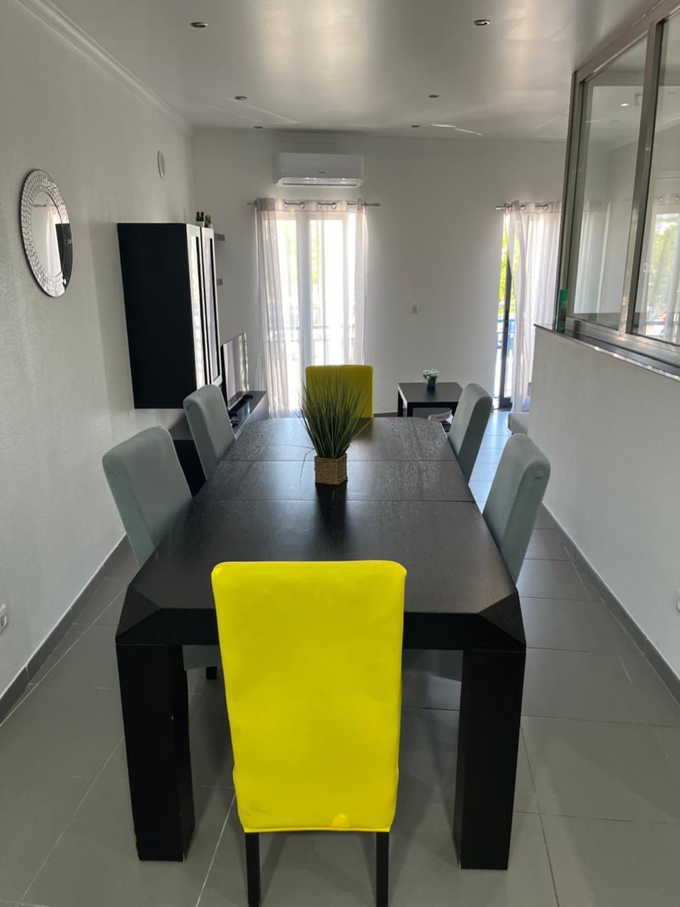 Living room, Dining area