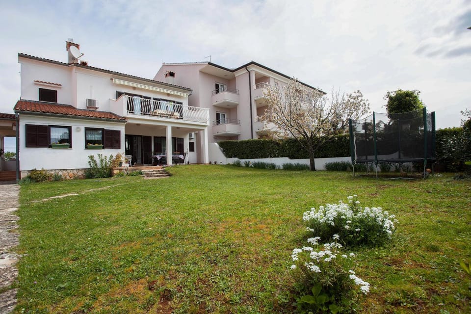 Property building, Garden view