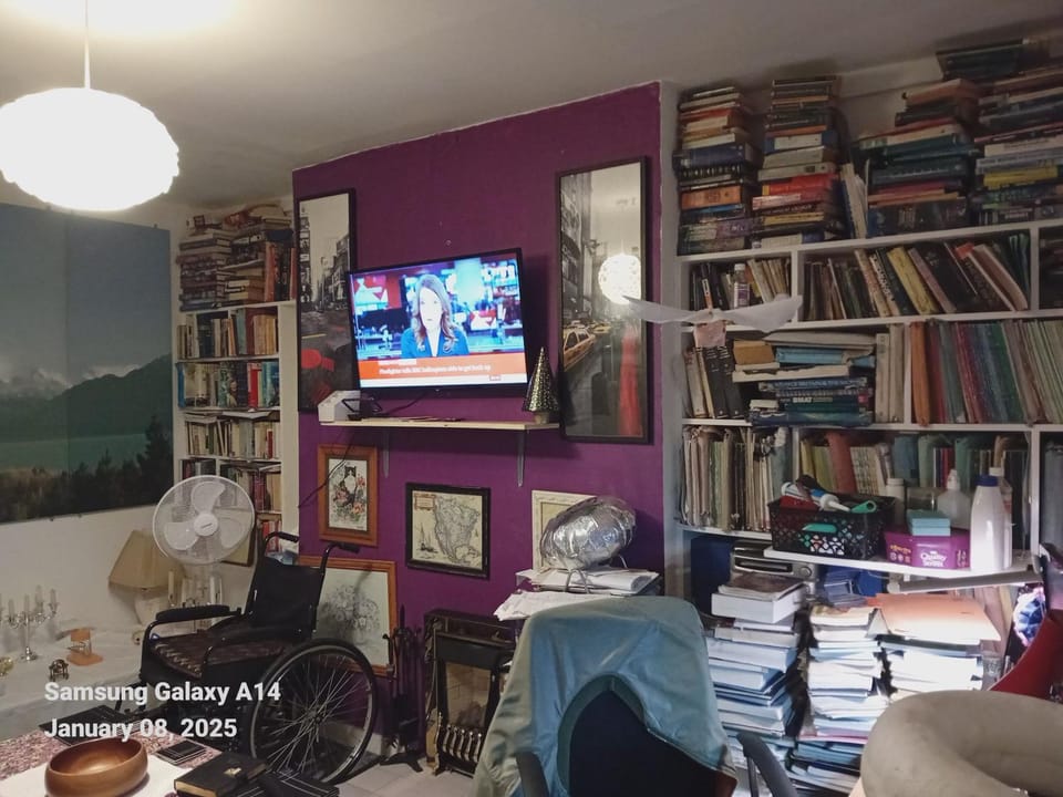 Communal lounge/ TV room, Library, TV and multimedia, Living room, Seating area, Internal: Not applicable to any particular room
