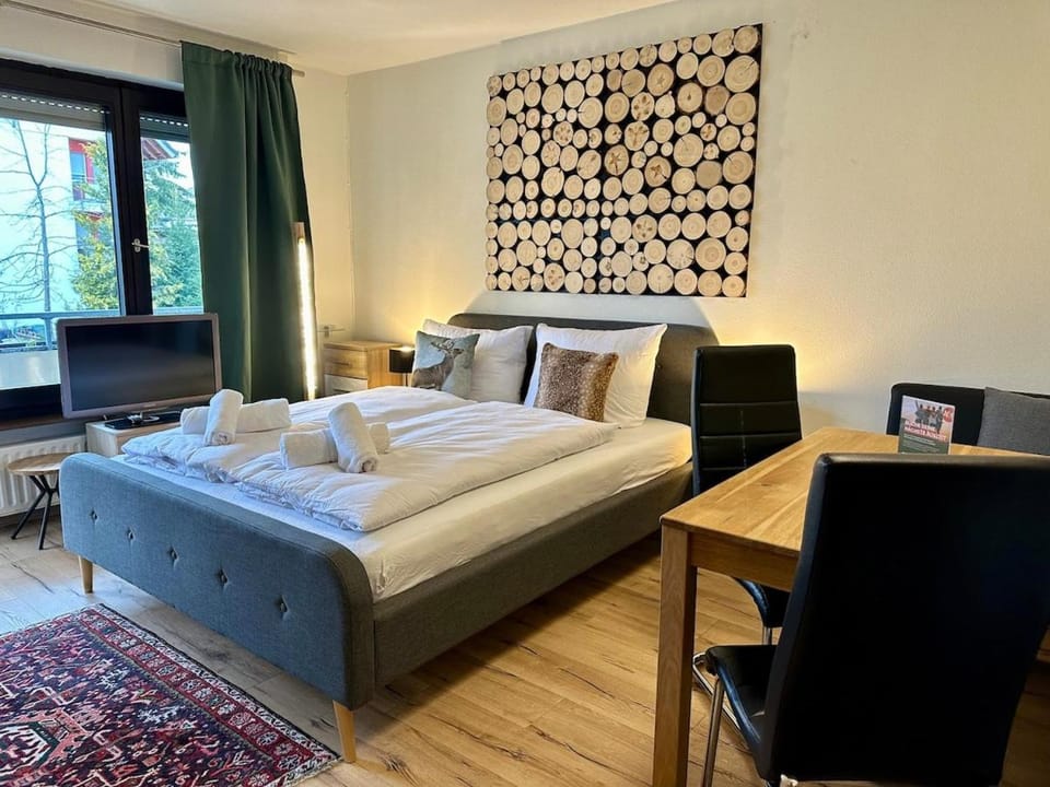 Bed, Living room, Photo of the whole room, Bedroom