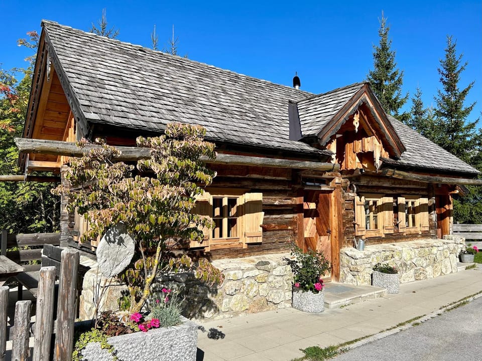 Property building, Day