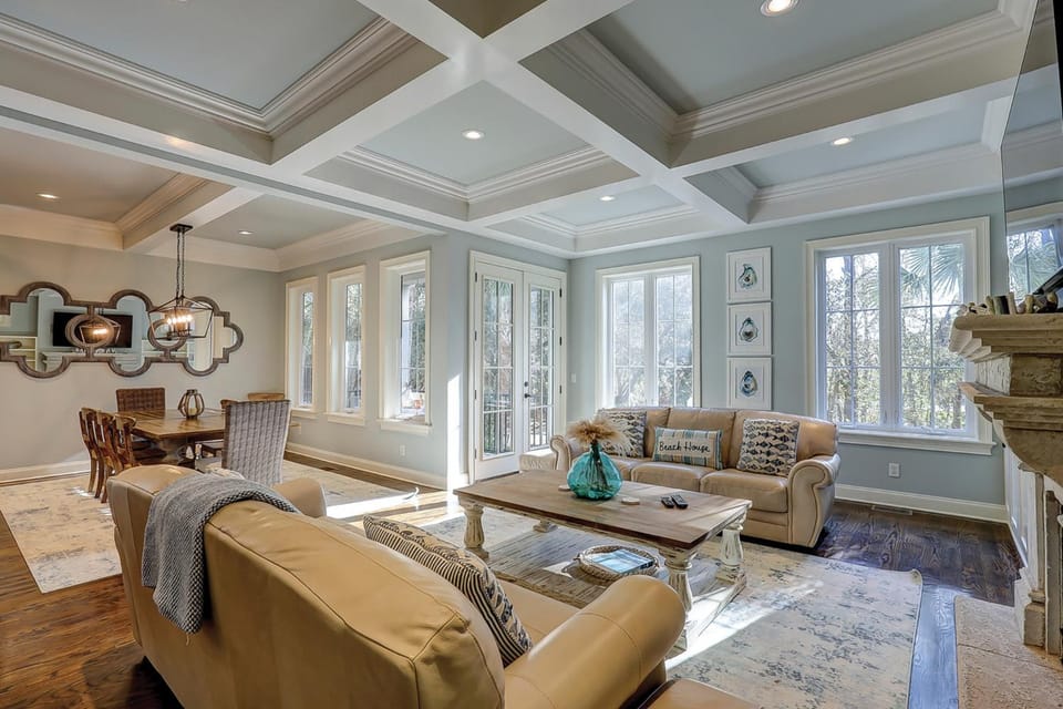 New Listing 5 BR Luxury Beach Home w Private Pool Three Master Suites Granite Free Pool Heat House in Hilton Head Island