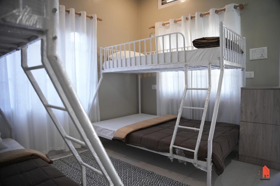 Bed, Photo of the whole room, Bedroom, bunk bed