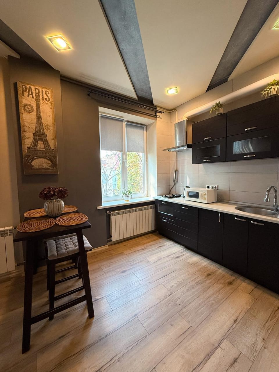 Decorative detail, Dining area, kitchen