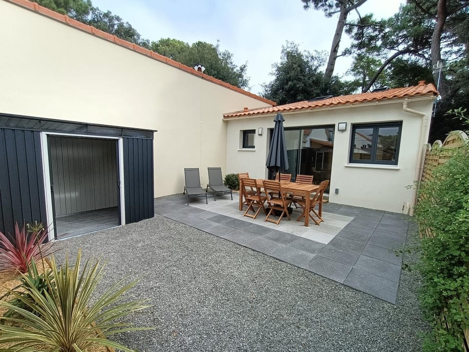 Property building, Balcony/Terrace