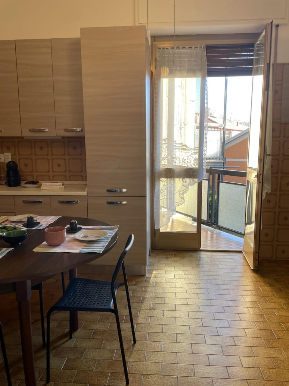 Balcony/Terrace, Kitchen or kitchenette, Dining area, stove