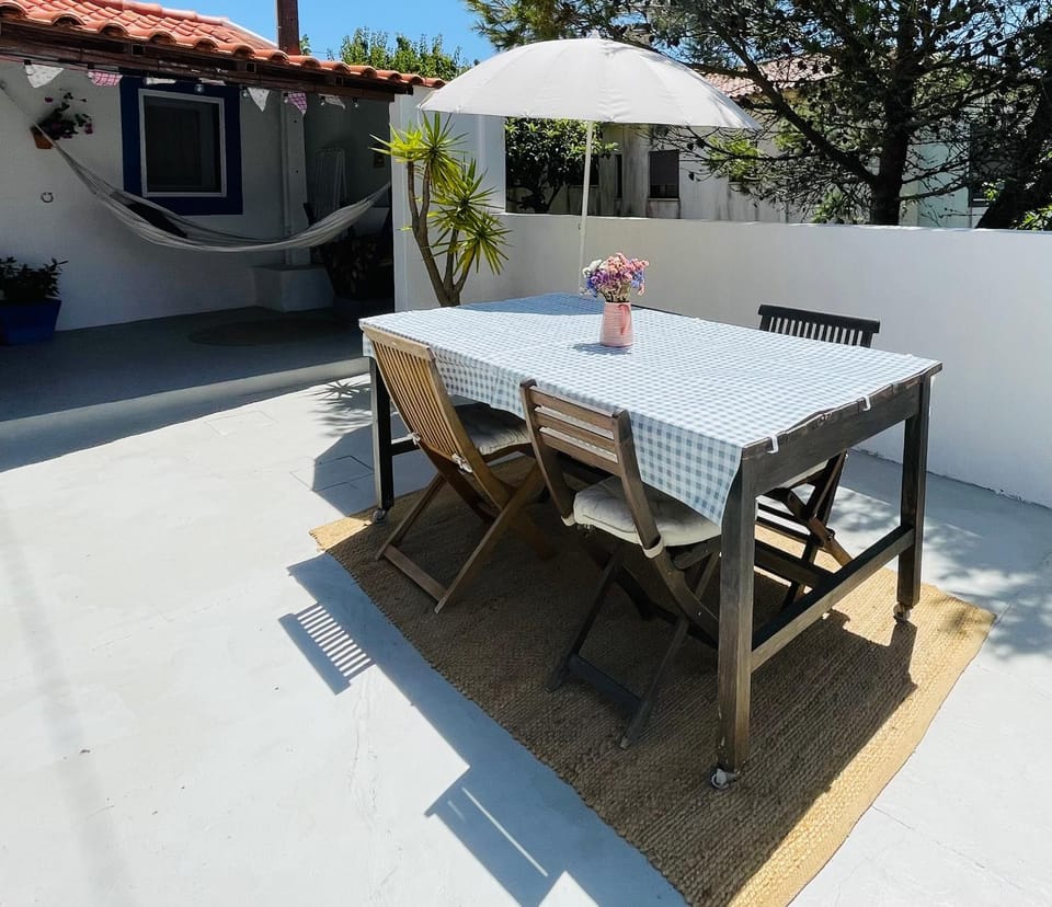 Patio, Dining area