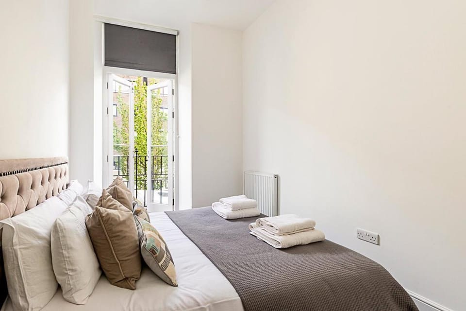 Harley Street Luxury Apartments by City Relay Apartment in City of Westminster