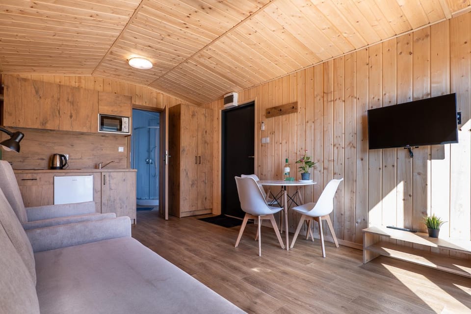Zacisze obok Suntago Park noclegi 2 3 6 osobowe domki Apartment in Masovian Voivodeship