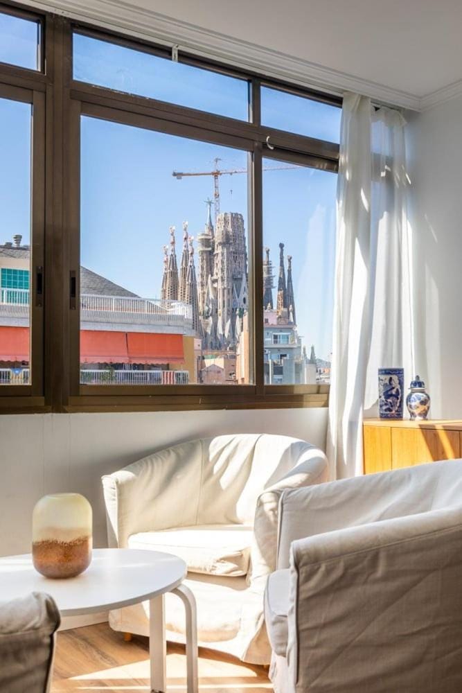 Living room, City view
