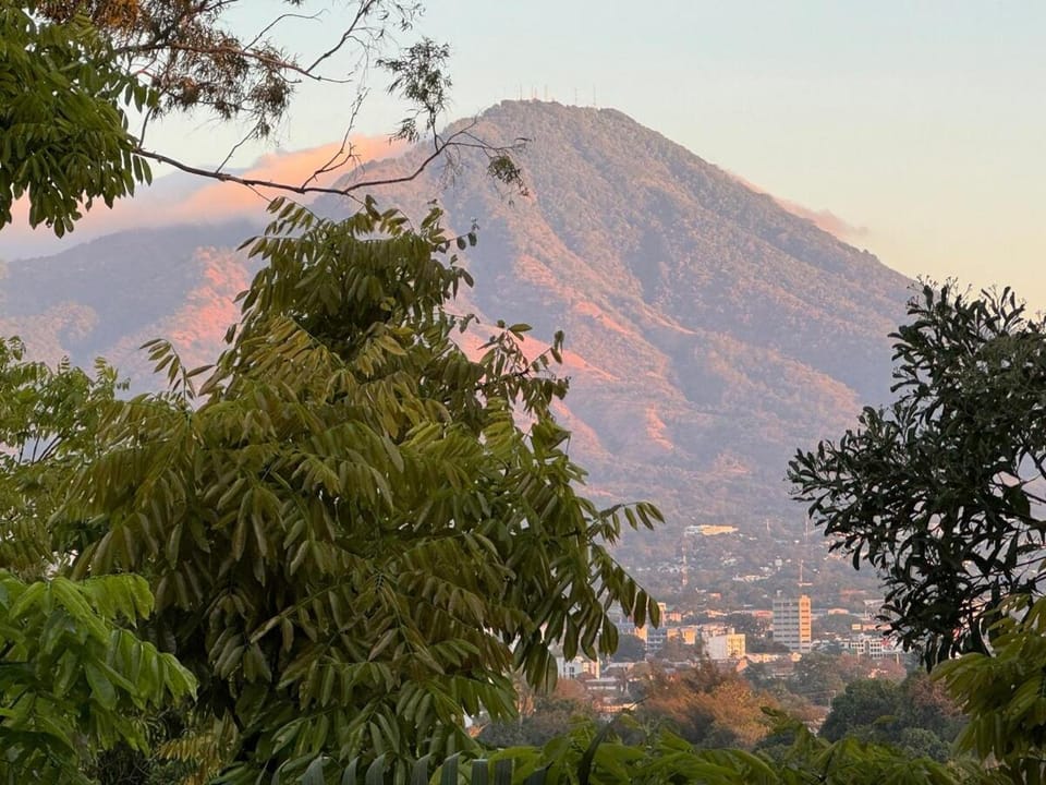 La Bella Suite Apartment in San Salvador