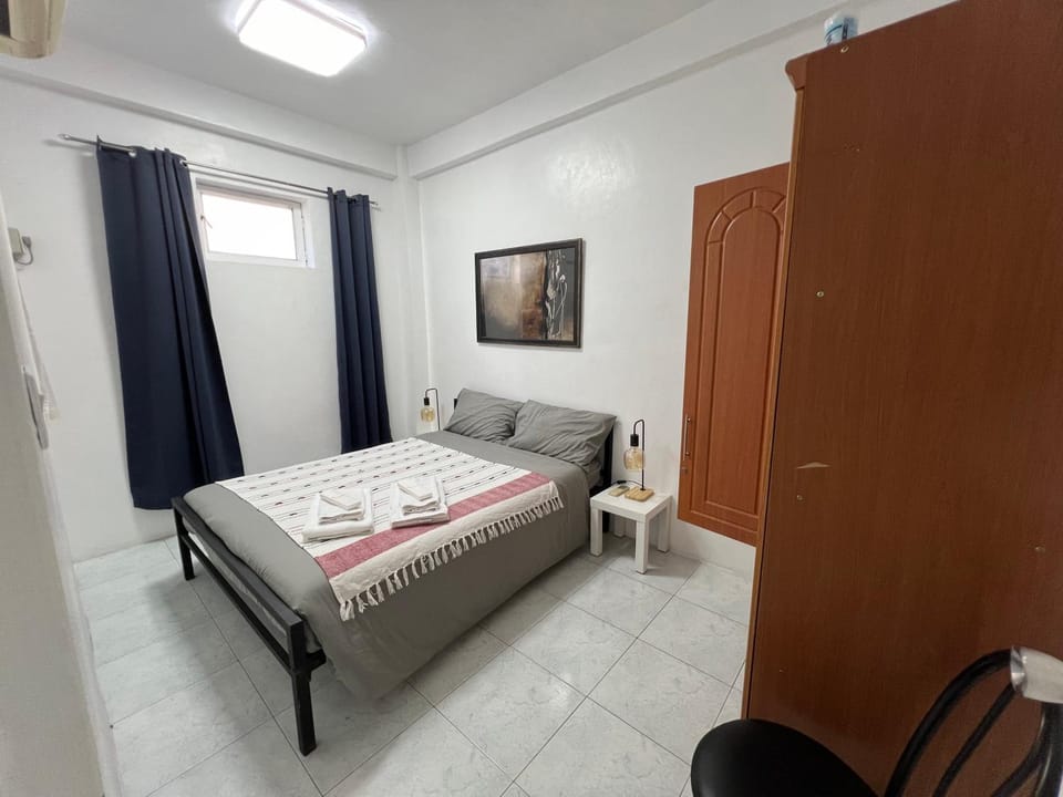 Bianco 305 Apartment in Angeles