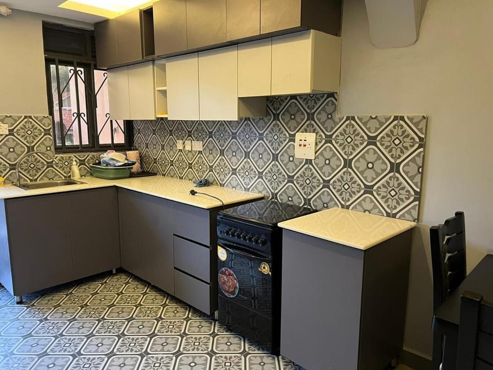 Kitchen or kitchenette, oven, stove