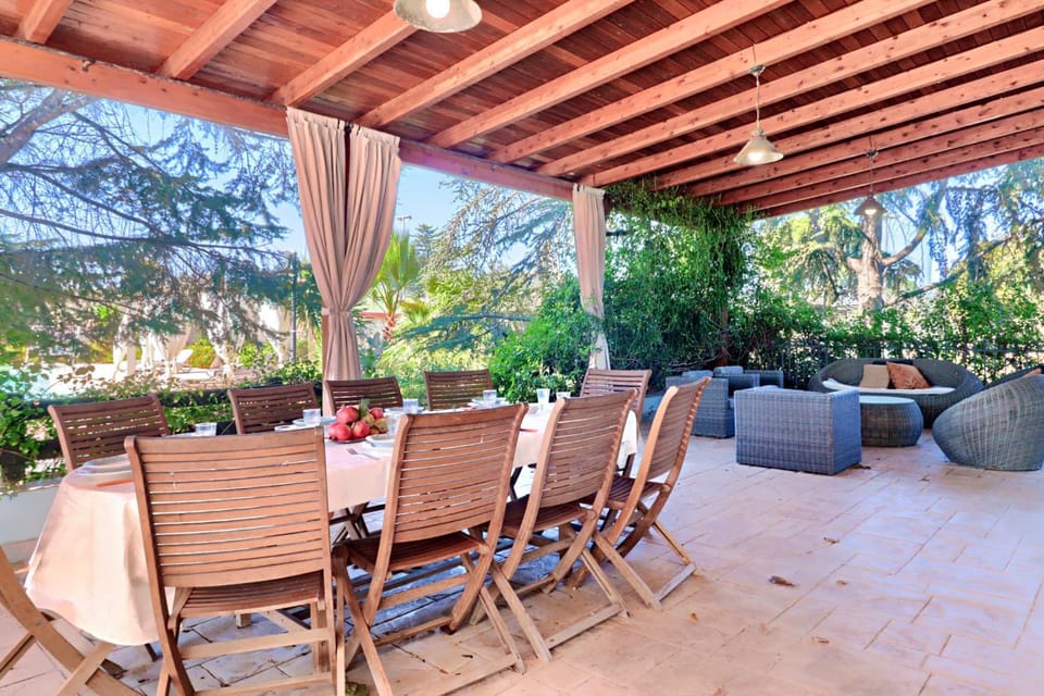 Patio, Day, Garden, View (from property/room), Dining area