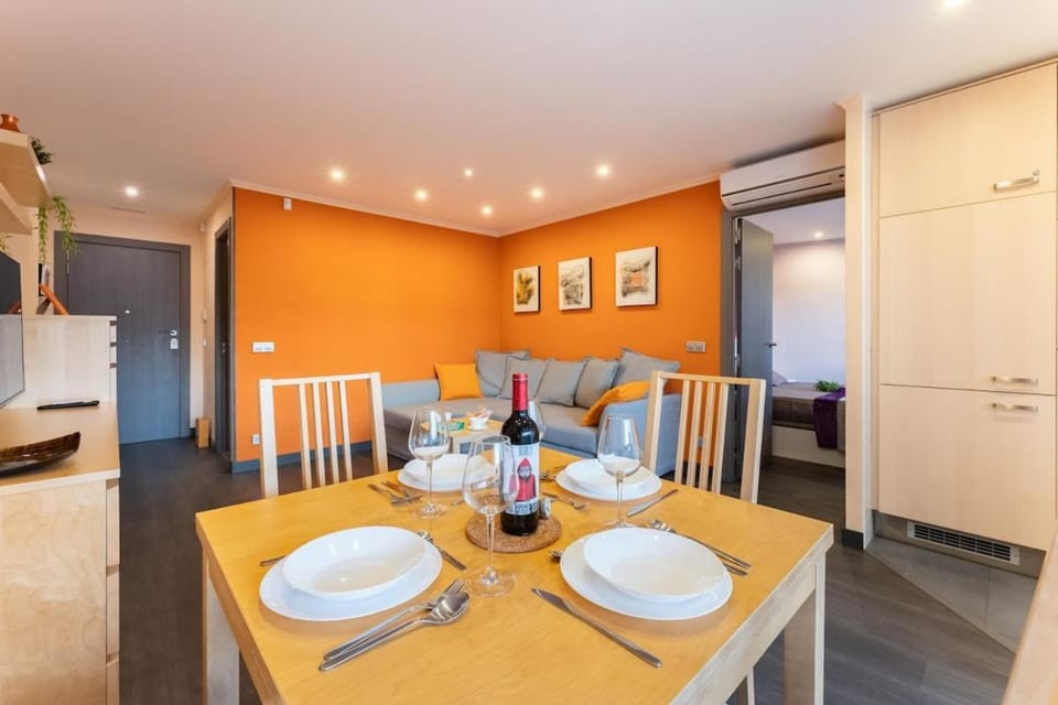 Salou-Danubio-Center-Pool-2bed-PortAvntura-AA-WIFI17 Apartment in Salou