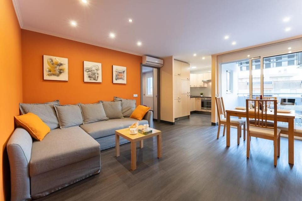 Salou-Danubio-Center-Pool-2bed-PortAvntura-AA-WIFI17 Apartment in Salou