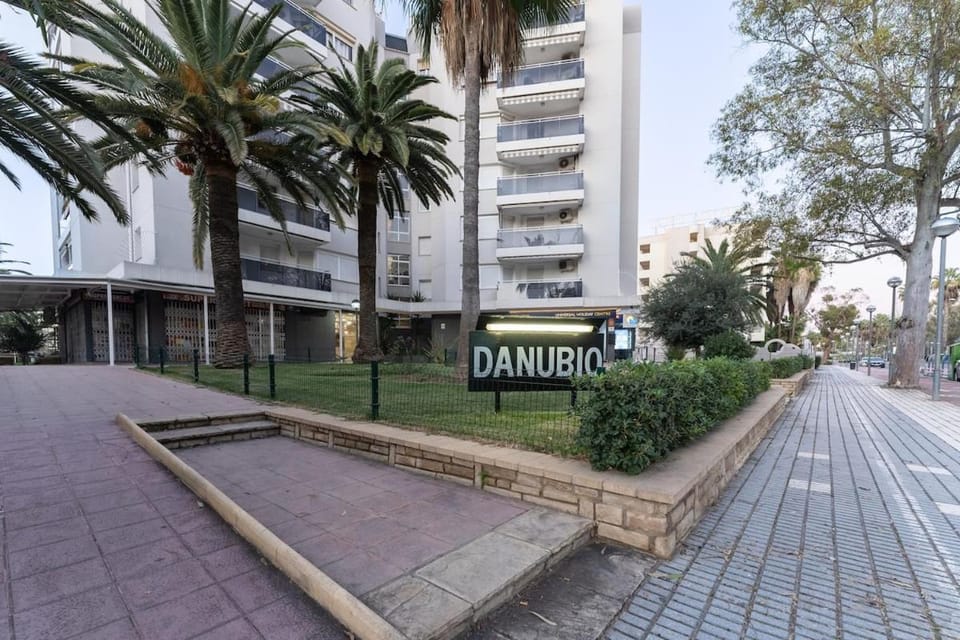 Salou-Danubio-Center-Pool-2bed-PortAvntura-AA-WIFI17 Apartment in Salou