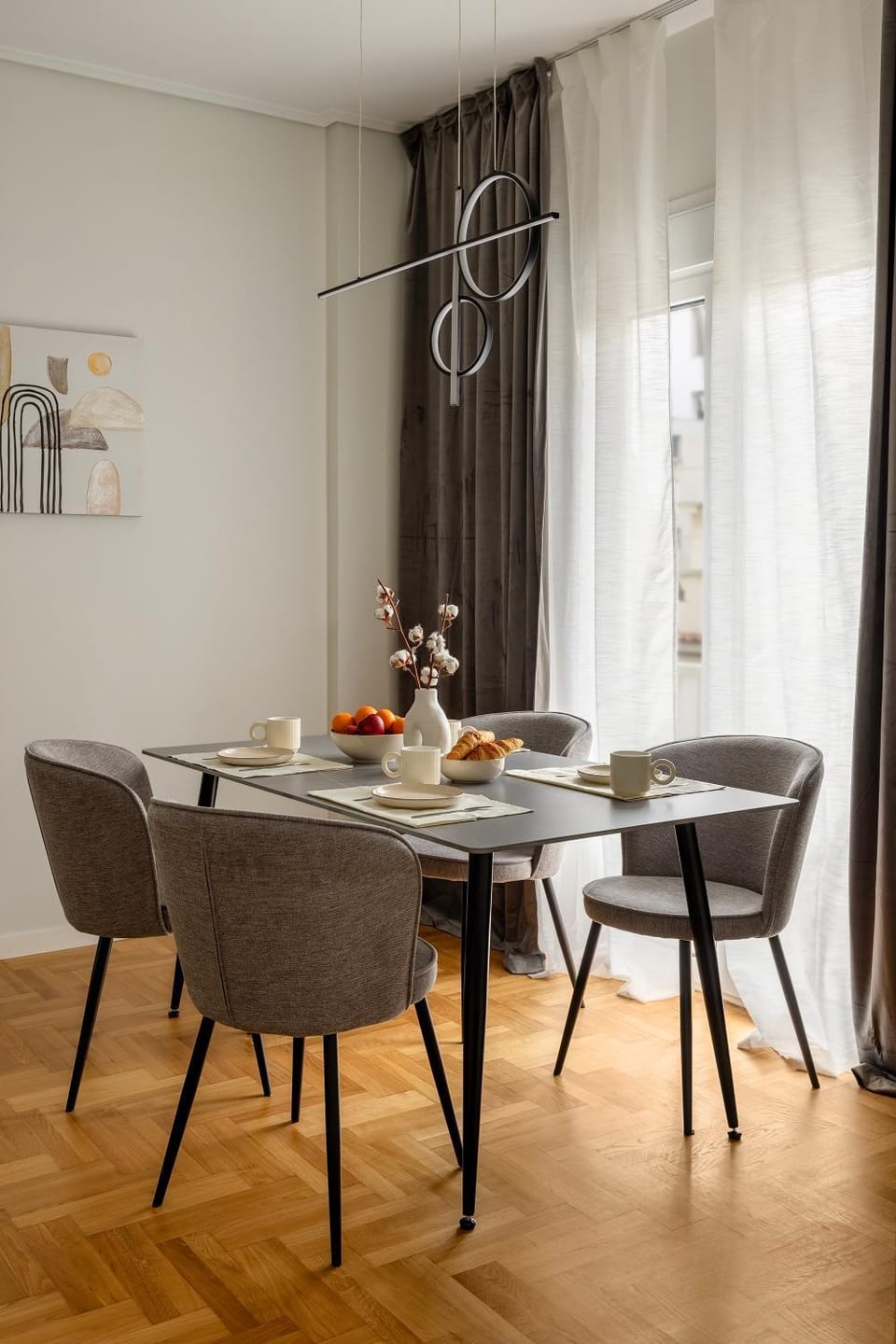 Living room, Seating area, Dining area