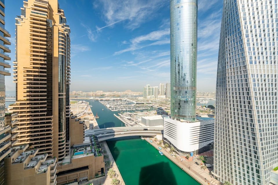 GuestReady - Mesmerizing Marina views at Iris Blue Apartment in Dubai