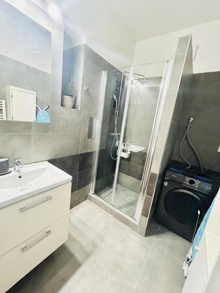 Helen Homestay Prague 2 Apartment in Prague