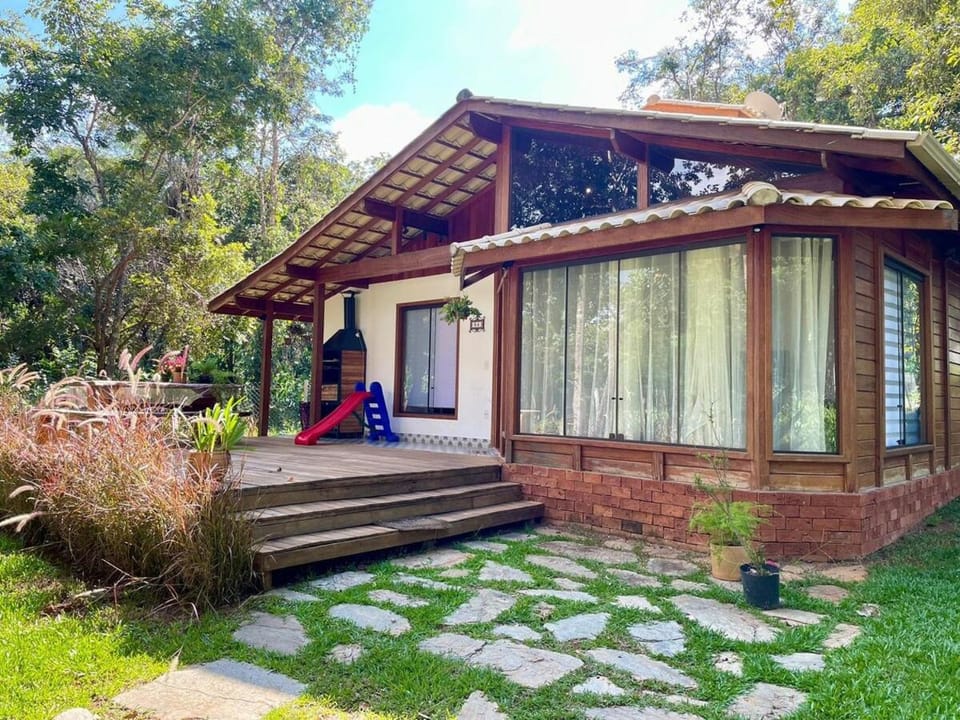Casa Ala Cipó House in State of Minas Gerais, Brazil