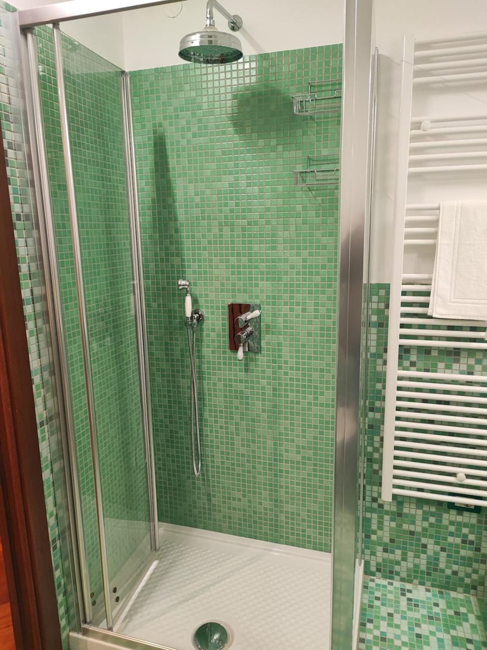 Periferia Chic Apartment in Milan