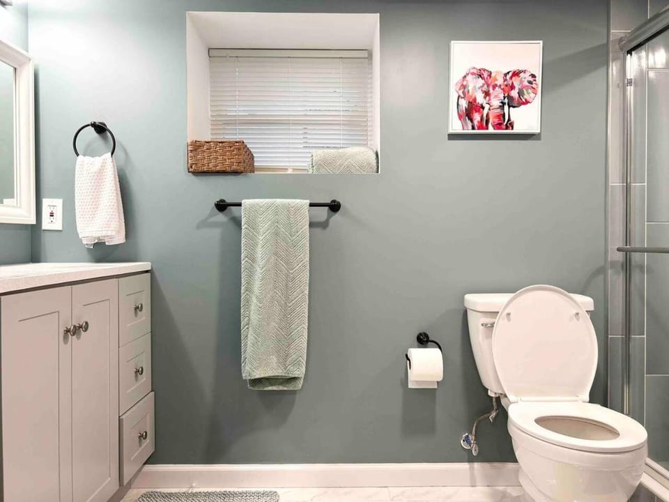 Lovely and newly constructed downtown studio Apartment in Montclair
